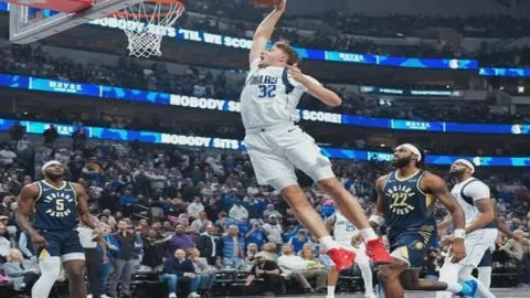 “詹皇超越42000分里程碑 湖人三将助力赢下灰熊”